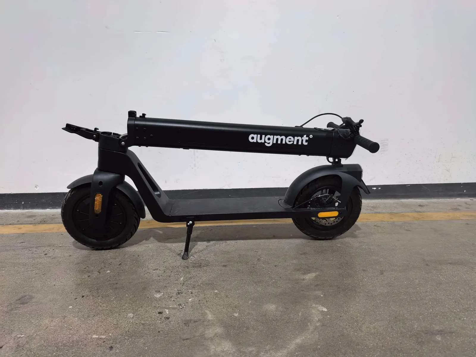 D01 electric scooter, full side profile
